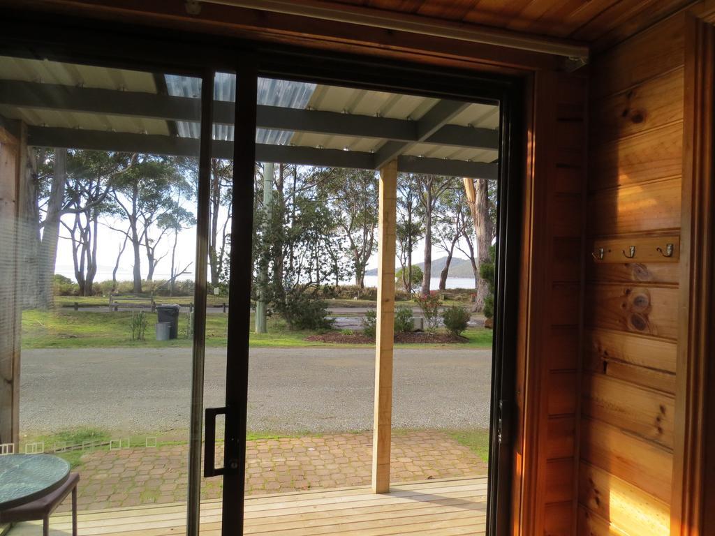 Captain Cook Holiday Park Adventure Bay Room photo